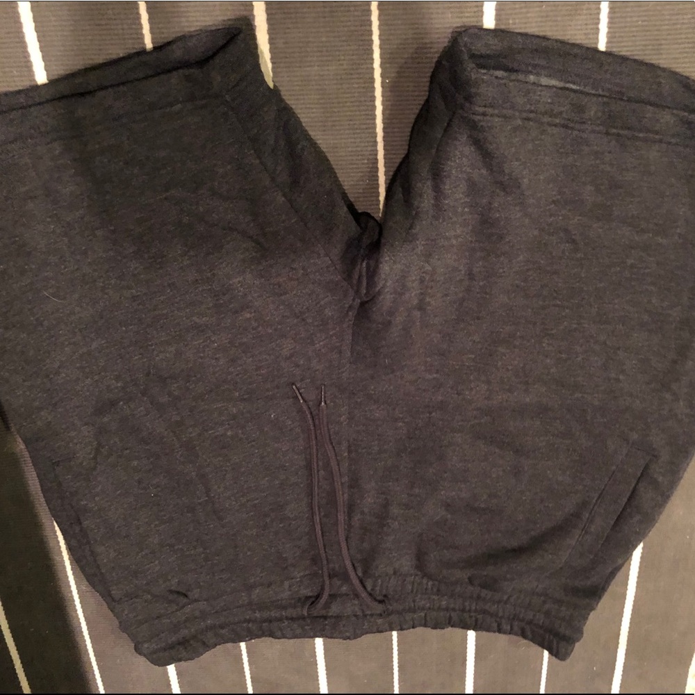 Sweat Shorts Size L